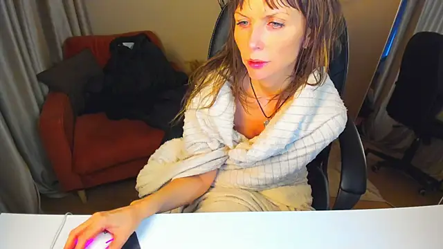 Elizabe th online show from January 2025 07:03:01 AM