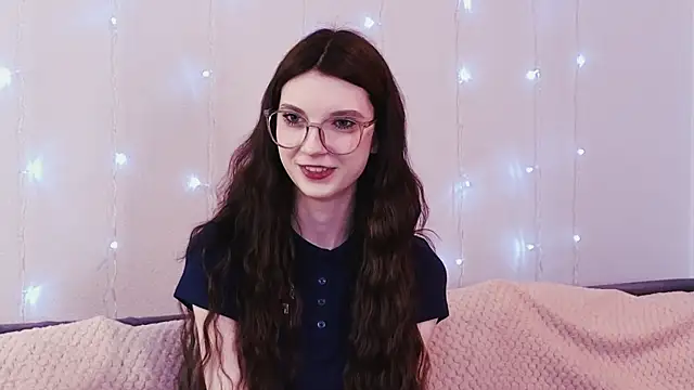 KimWilli online show from January 2025 04:10:01 PM