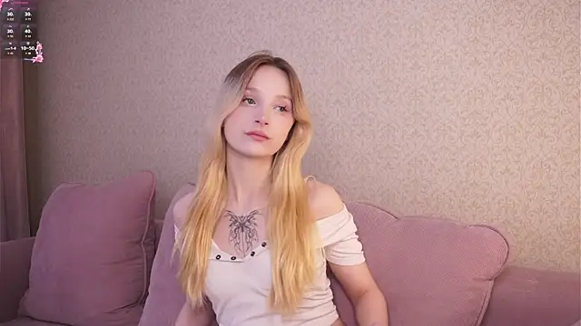 Snapshot of Naughty__Couplles chatting on September 2025 03:29:01 AM Naughty Couplles online show from September 2025 03:29:01 AM