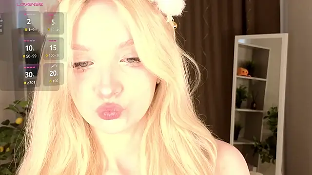 Naughty  Couplles online show from May 2026 03:12:01 AM
