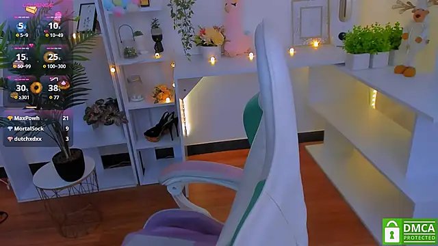 LayriantaVee online show from January 2025 10:06:01 AM