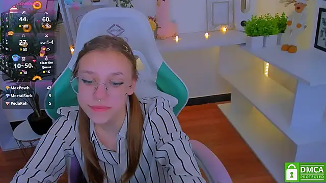 LayriantaVee online show from January 2025 01:09:02 PM