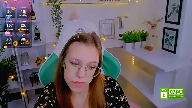 LayriantaVee online show from February 2025 06:58:02 AM