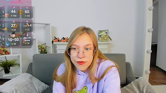 LayriantaVee online show from September 2025 01:16:01 PM