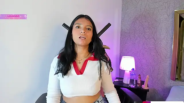 Snapshot of Candys_victoria chatting on September 2025 03:17:01 AM Candys victoria online show from September 2025 03:17:01 AM