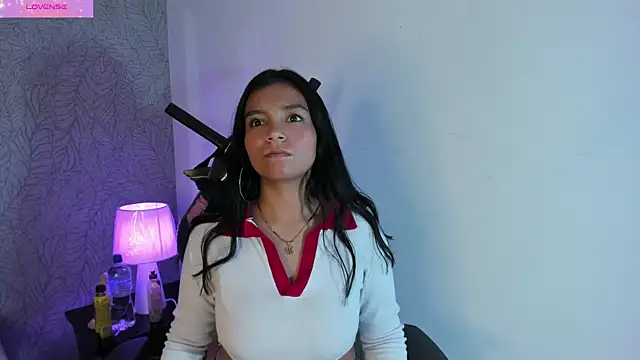 Snapshot of Candys_victoria chatting on September 2025 04:02:02 AM Candys victoria online show from September 2025 04:02:02 AM