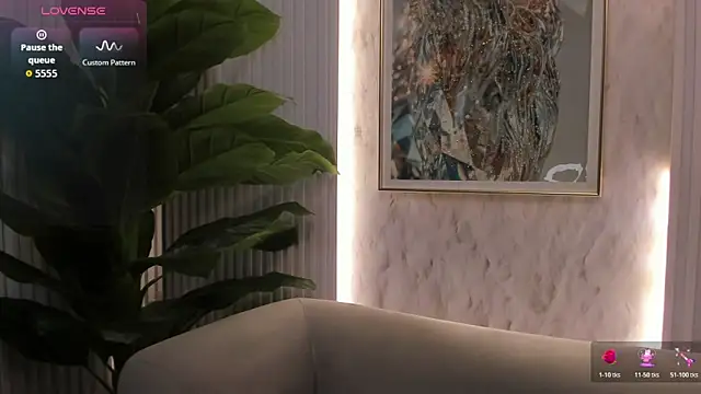 Snapshot of Sensual_Sophie_ chatting on January 2026 11:26:01 AM Sensual Sophie online show from January 2026 11:26:01 AM