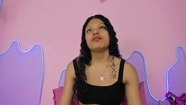 Mingie Rouse online show from October 2025 12:01:02 PM