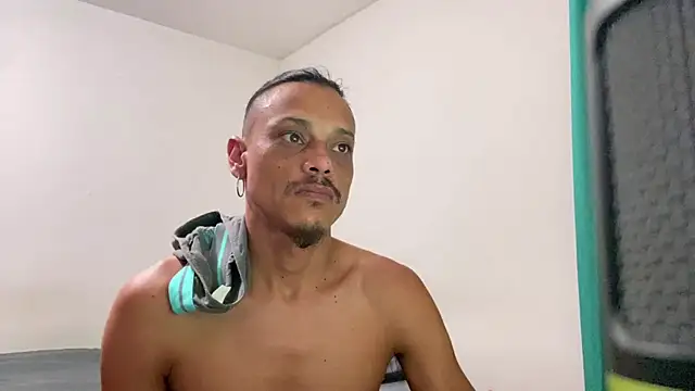 villanocat online show from December 2024 05:23:02 AM