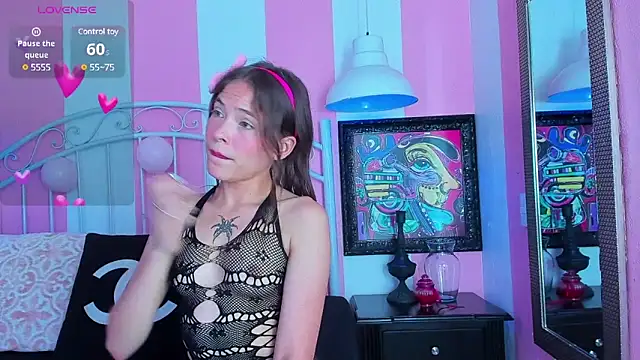 Snapshot of Liah_Grey8 chatting on February 2025 09:32:02 PM Liah Grey8 online show from February 2025 09:32:02 PM