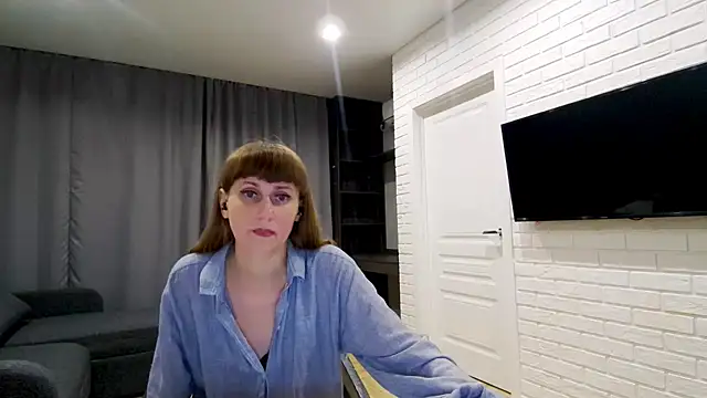 Daniella Lorente online show from May 2026 10:38:01 PM