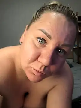 Anna Curvy online show from April 2026 04:37:01 AM