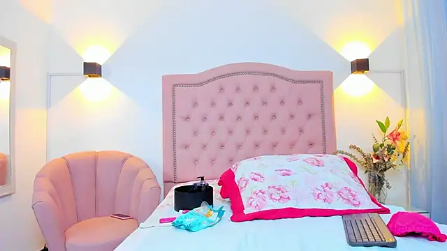 JulieeHabubu online show from October 2025 03:25:01 AM