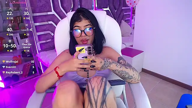 AliceWalker 11 online show from February 2025 11:08:02 PM