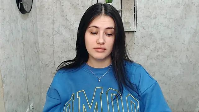 Snapshot of AliceSexyyy_ chatting on January 2025 01:09:01 PM AliceSexyyy online show from January 2025 01:09:01 PM