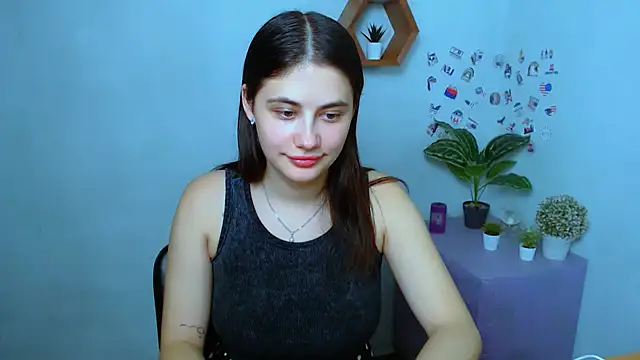 Snapshot of AliceSexyyy_ chatting on September 2025 08:32:02 PM AliceSexyyy online show from September 2025 08:32:02 PM