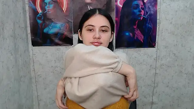 Snapshot of AliceSexyyy_ chatting on November 2025 04:34:02 AM AliceSexyyy online show from November 2025 04:34:02 AM