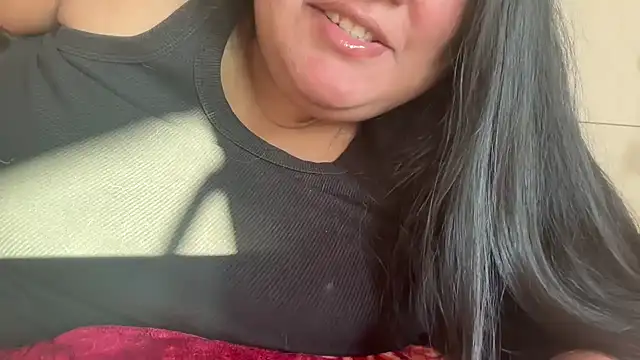 Snapshot of MashaCL chatting on February 2025 09:03:01 AM MashaCL online show from February 2025 09:03:01 AM