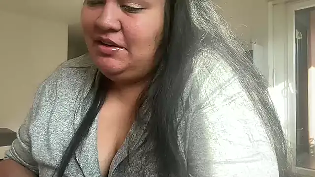 Snapshot of MashaCL chatting on February 2025 09:04:02 AM MashaCL online show from February 2025 09:04:02 AM