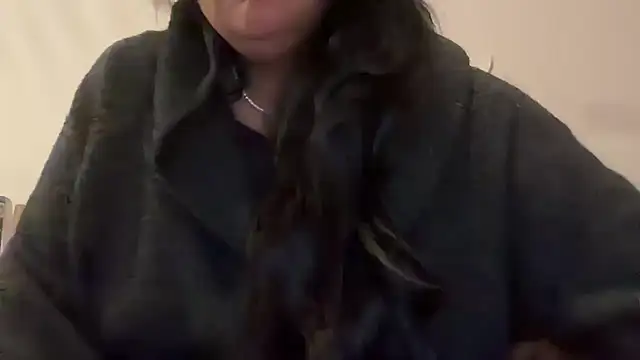 Snapshot of MashaCL chatting on November 2025 03:33:01 PM MashaCL online show from November 2025 03:33:01 PM