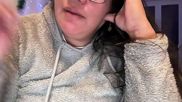 Snapshot of MashaCL chatting on January 2026 06:11:01 PM MashaCL online show from January 2026 06:11:01 PM