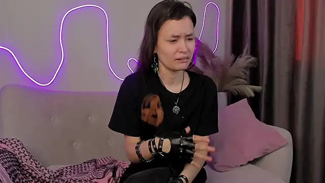 Emily Strikeee online show from February 2025 10:07:01 AM