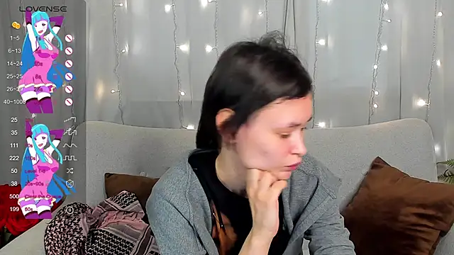 Emily Strikeee online show from March 2025 09:42:01 AM