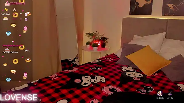 Emily Strikeee online show from February 2026 10:33:01 AM