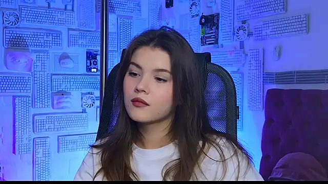 EvaThopson online show from January 2025 10:10:02 AM