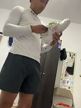 Hxnsovrgon online show from February 2025 12:19:02 AM