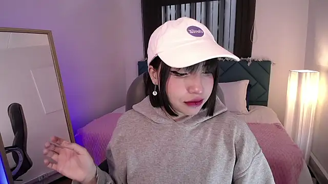 Snapshot of Escarlett_Wii chatting on March 2025 12:52:01 PM Escarlett Wii online show from March 2025 12:52:01 PM