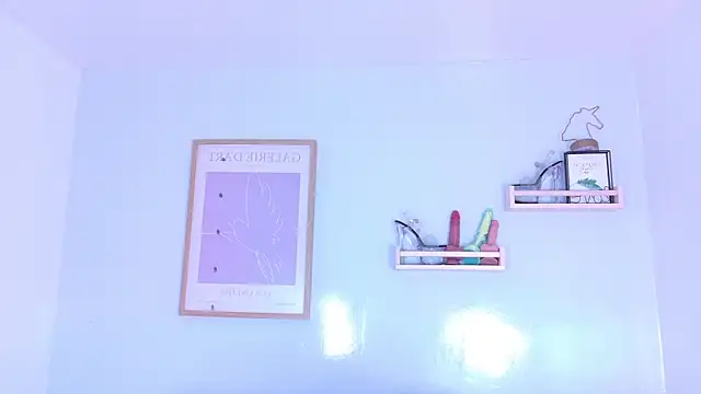 ChanelAdamss  online show from December 2025 08:40:01 PM