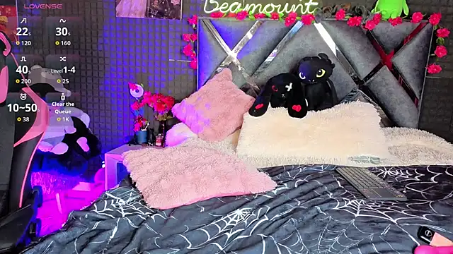 SolBeaumont1 online show from July 2026 08:18:02 PM