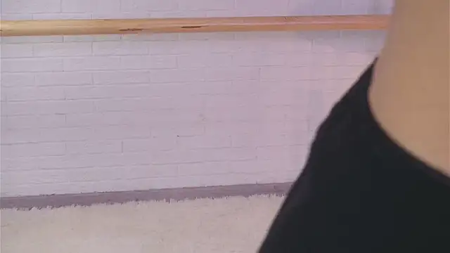 lylylovesyou online show from January 2025 05:52:02 AM