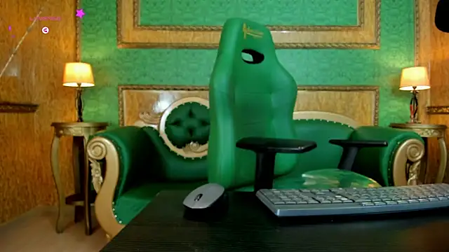 Snapshot of ArkaBella chatting on January 2025 03:32:01 PM ArkaBella online show from January 2025 03:32:01 PM