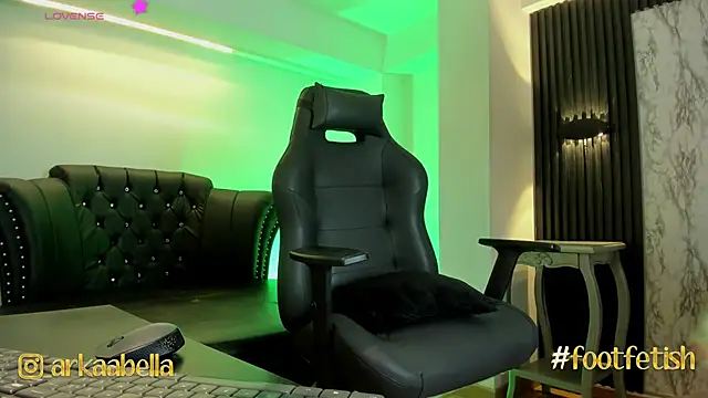 Snapshot of ArkaBella chatting on March 2025 07:48:02 PM ArkaBella online show from March 2025 07:48:02 PM