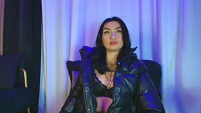 Snapshot of ArkaBella chatting on November 2025 06:52:01 PM ArkaBella online show from November 2025 06:52:01 PM