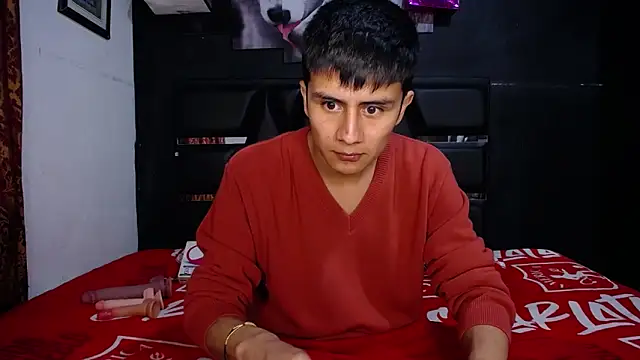 Snapshot of The__Rodriguez chatting on January 2025 01:28:02 AM The Rodriguez online show from January 2025 01:28:02 AM