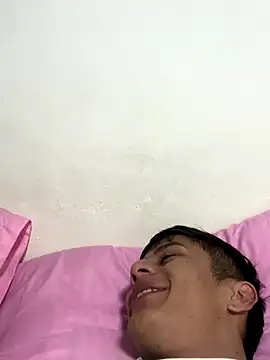 Snapshot of The__Rodriguez chatting on December 2025 11:04:02 AM The Rodriguez online show from December 2025 11:04:02 AM