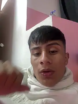 Snapshot of The__Rodriguez chatting on December 2025 04:51:01 AM The Rodriguez online show from December 2025 04:51:01 AM