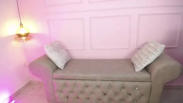 Snapshot of yenny_garcia chatting on March 2025 12:21:02 AM yenny garcia online show from March 2025 12:21:02 AM