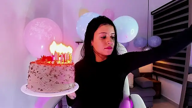 Snapshot of yenny_garcia chatting on October 2025 06:05:02 PM yenny garcia online show from October 2025 06:05:02 PM