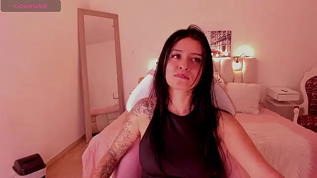 Snapshot of yenny_garcia chatting on January 2026 05:59:01 PM yenny garcia online show from January 2026 05:59:01 PM