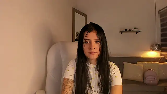 Snapshot of yenny_garcia chatting on February 2026 06:28:02 PM yenny garcia online show from February 2026 06:28:02 PM