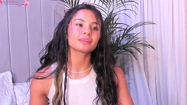 Snapshot of Mindy_sweety chatting on February 2025 07:38:02 PM Mindy sweety online show from February 2025 07:38:02 PM