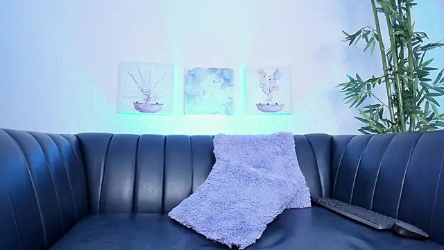 cloe sirena online show from December 2024 08:55:01 PM