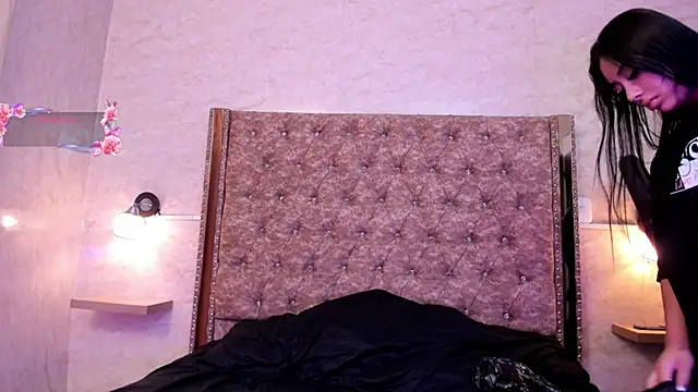 Snapshot of gaby_desire777 chatting on January 2025 12:49:01 PM gaby desire777 online show from January 2025 12:49:01 PM