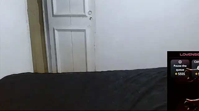 Snapshot of cherrydelioncourt chatting on January 2025 06:46:01 AM cherrydelioncourt online show from January 2025 06:46:01 AM