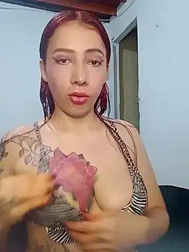 Snapshot of cherrydelioncourt chatting on March 2025 07:58:02 AM cherrydelioncourt online show from March 2025 07:58:02 AM