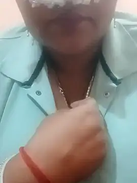 Snapshot of seemi_bhabhi chatting on February 2025 04:52:01 PM seemi bhabhi online show from February 2025 04:52:01 PM